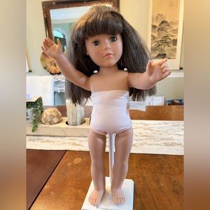 2009 Alexander Doll. 18 inches